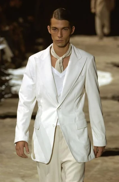 Look 8